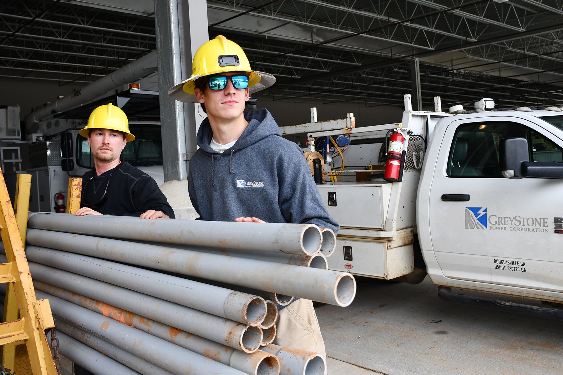 linemen prepare materials